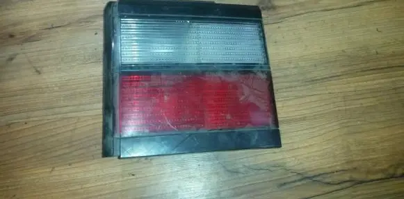 Volkswagen PASSAT B3 Tailgate rear/tail lights 333945108 Nenustatyta