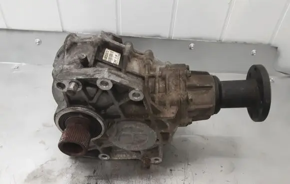 Hyundai Santa Fe Gearbox transfer box case 060701573