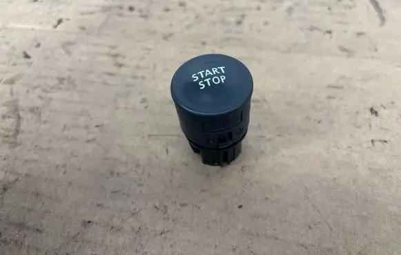 Renault Clio IV Engine start stop button switch 506978R