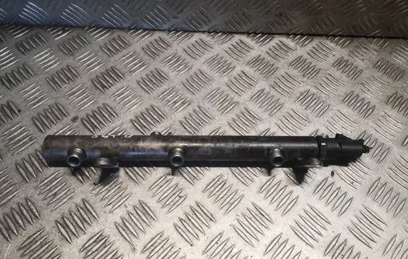 Chrysler 300 - 300C Fuel main line pipe 6420700695 A6420700695
