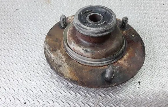 Land Rover Freelander Coil spring/strut mount 