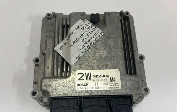 Nissan Qashqai Engine control unit/module 0281013885 23710JD78B