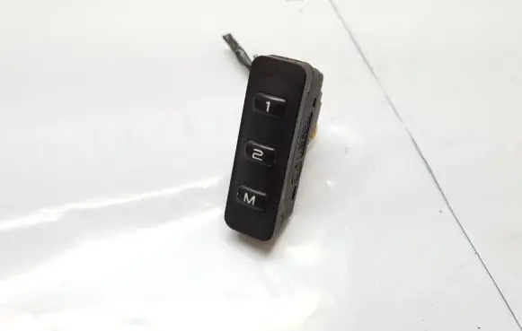 Lancia Phedra Seat control switch 
