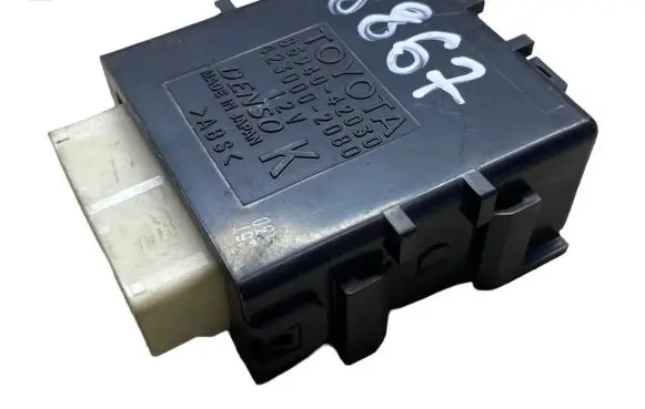 Toyota RAV 4 (XA40) Window control relay 8594042030 4230002080
