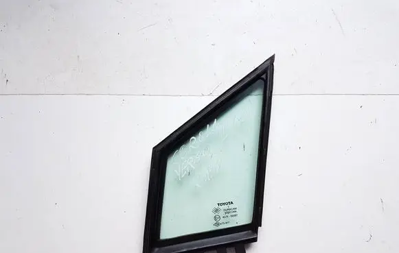 Toyota Corolla Verso AR10 Front door vent window glass four-door 682160F010