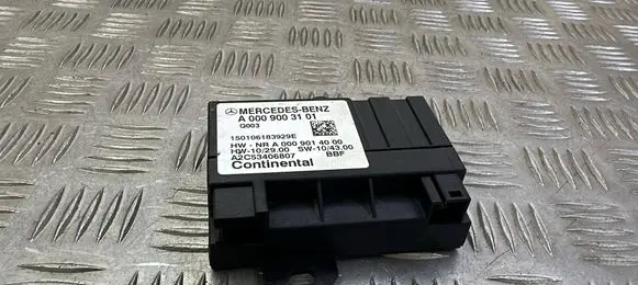 Mercedes-Benz E W212 Fuel injection pump control unit/module A0009003101 A2C53406807