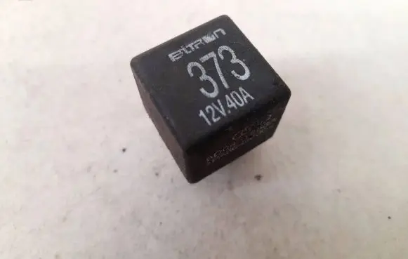 Audi A6 S6 C5 4B Other relay 8d0951253a