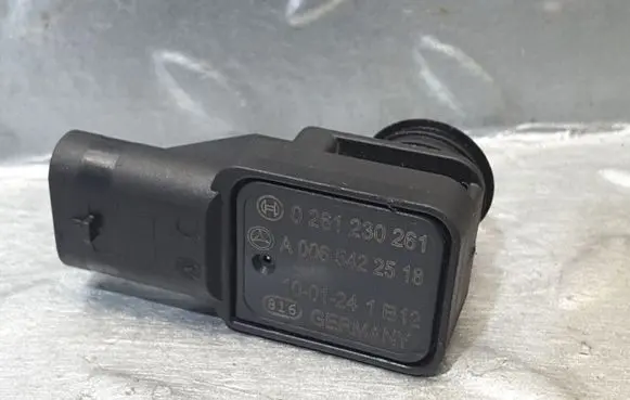 Mercedes-Benz E W212 Sensor 0261230261 A0065422518 0065422518