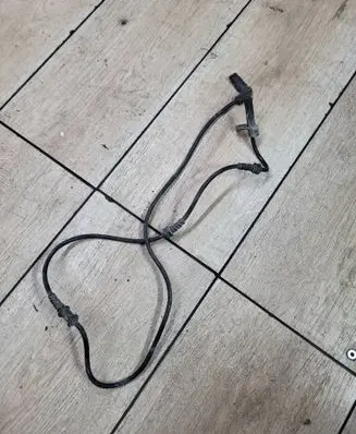 Mercedes-Benz S W221 ABS brake wheel speed sensor A2215400317