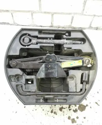 Citroen C3 Tool set 