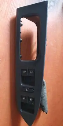 Volkswagen Touran II Front door window switch trim 1T1867371H