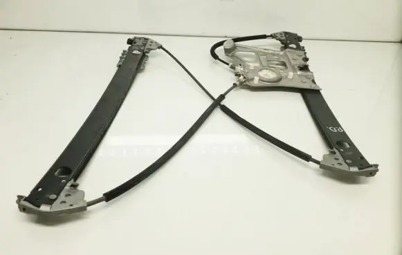 Mercedes-Benz S W220 Front window lifting mechanism without motor A2207200446