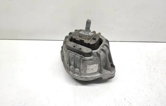 BMW X1 E84 Engine mount bracket