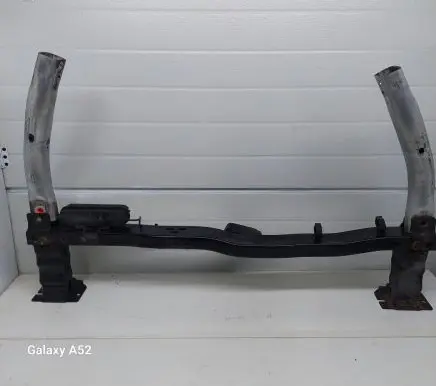 Peugeot 407 Front subframe 81311 2J44L