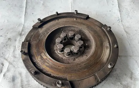 Toyota Land Cruiser (J120) Flywheel