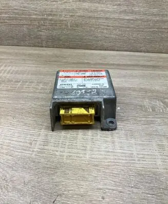 Suzuki Baleno EG Airbag control unit/module 3891060G00 5WK4078