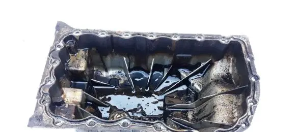 Renault Clio II Oil sump 330970422