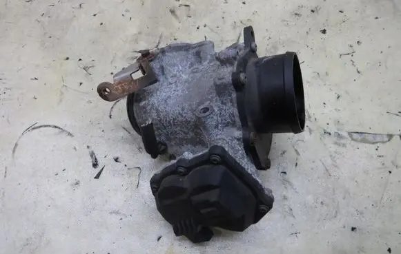 Jaguar XE Throttle valve G4D3-5H273-AA