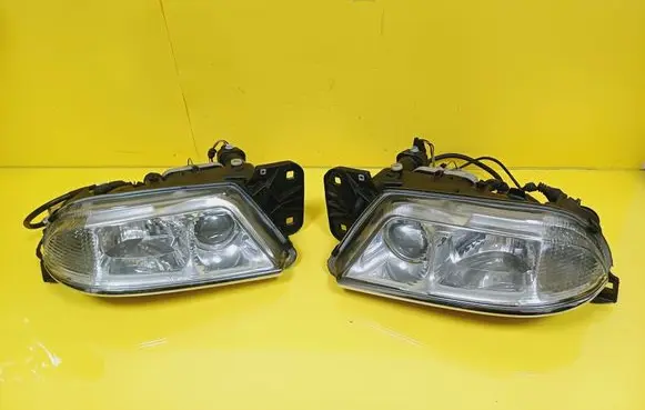 Alfa Romeo 166 Headlight/headlamp 