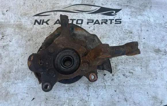 Toyota Auris E180 Front wheel hub