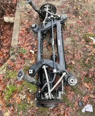Mercedes-Benz C W205 Rear beam a2053506109