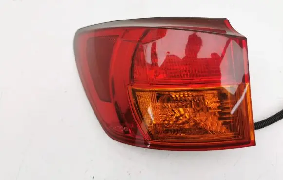 Lexus IS 220D-250-350 Rear/tail lights