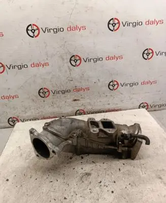 Opel Astra J Air intake duct part 8973858235 0928230438 700997160