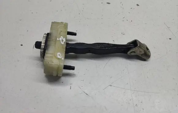 Hyundai i20 (BC3 BI3) Front door check strap stopper 
