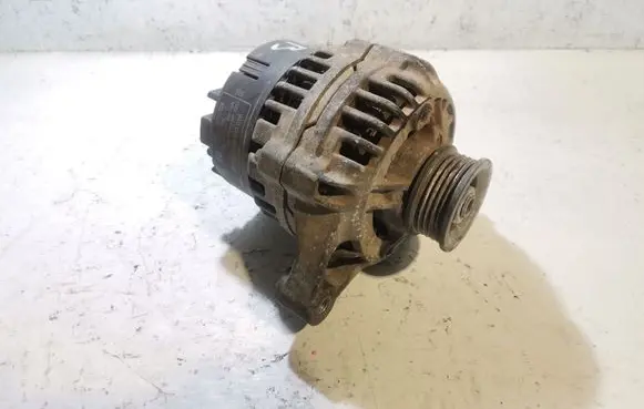 Audi A4 S4 B5 8D Generator/alternator 0123310022 058903016