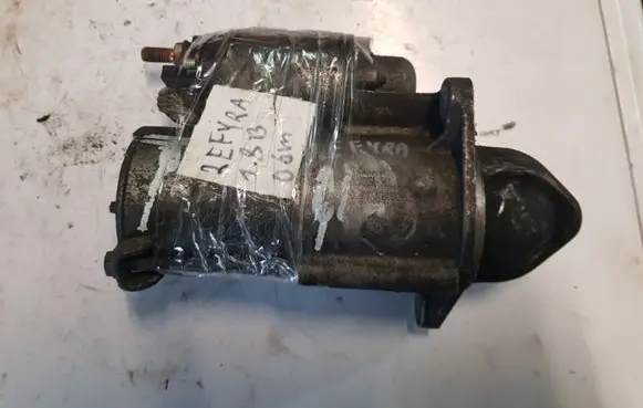 Opel Zafira B Starter motor