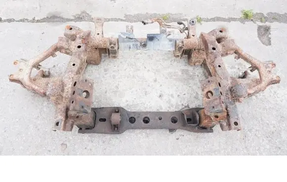 Mitsubishi Pajero Front subframe