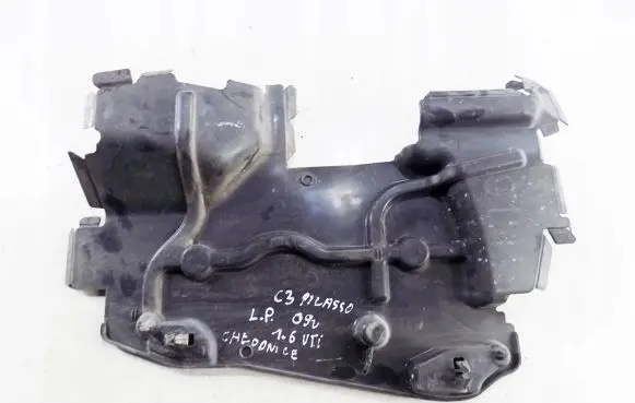 Citroen C3 Picasso Intercooler air guide/duct channel