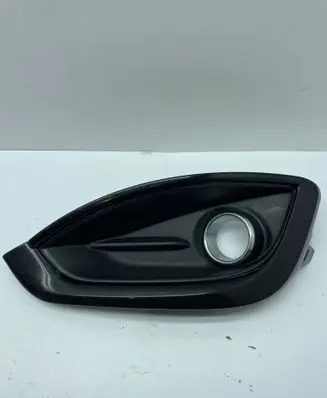 Chrysler Pacifica Front fog light trim/grill 68229007AA 68229007 65620K