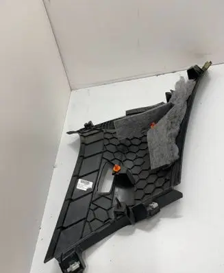 Mercedes-Benz GLC X253 C253 (D)pillar trim (top) A2536902425