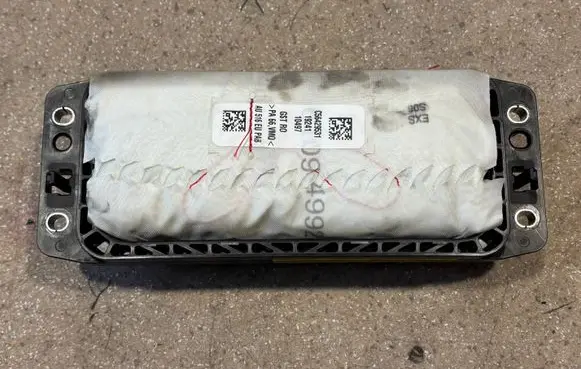 Audi e-tron Passenger airbag 4KE880204D
