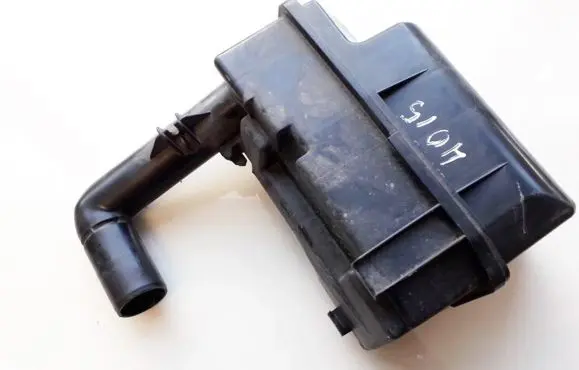 Volvo S40, V40 Intake resonator 