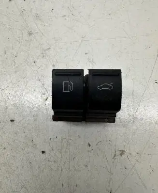 Volkswagen PASSAT B6 Fuel tank opening switch 3C0959903