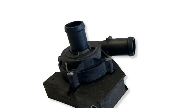 Audi A3 S3 8V Electric auxiliary coolant/water pump 5Q0965567