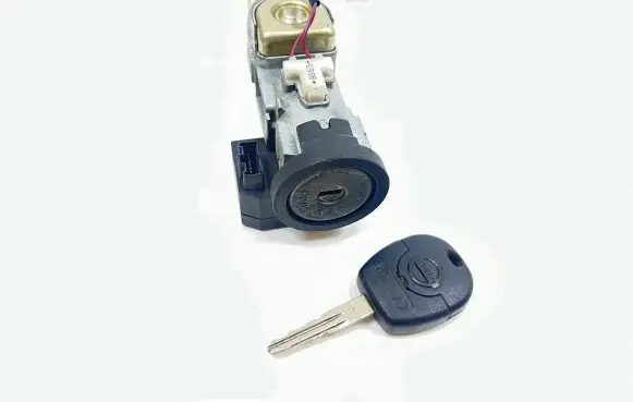 Nissan X-Trail T30 Ignition lock 2671032209 28590C9902