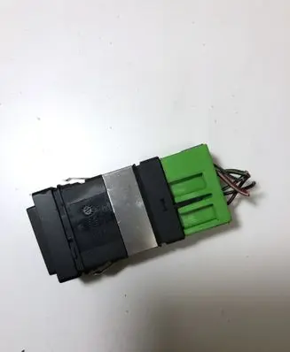 Skoda Superb B5 (3U) Seat heating switch 3U0963563