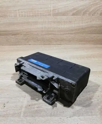 Mercedes-Benz E W124 ABS control unit/module 0265101018 64810368