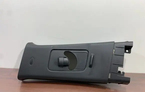 Mitsubishi Outlander IV (B) pillar trim (top) 7211A323ZZ