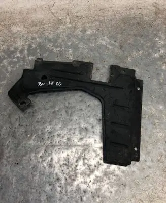 Audi Q3 8U Gearbox bottom protection 8U0825216B