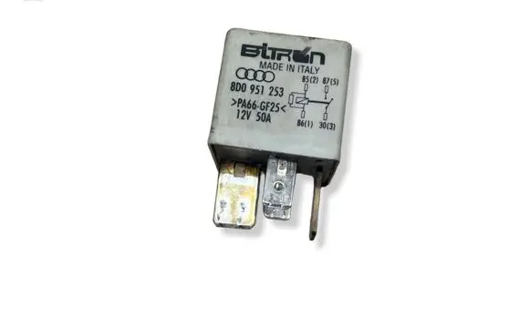 Audi A4 S4 B5 8D Other relay 8D0951253