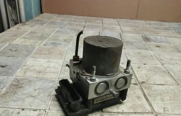 Nissan Primera ABS Pump 0265800334