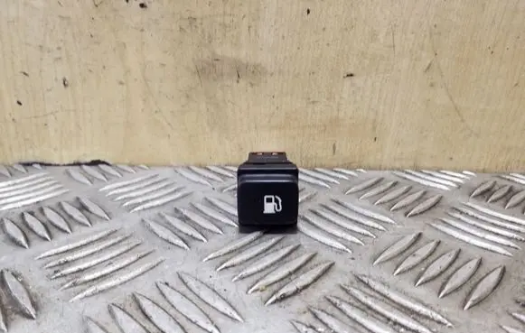Citroen C4 I Picasso Fuel tank opening switch 