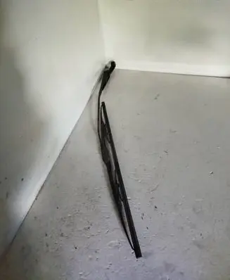 Volvo V70 Windshield/front glass wiper blade 