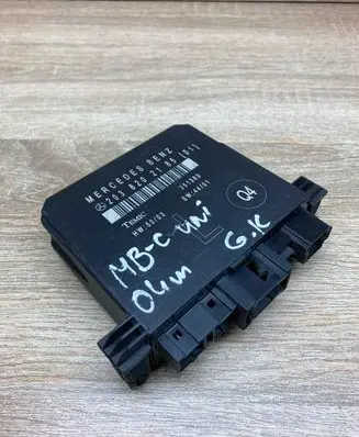 Mercedes-Benz C W203 Door control unit/module 2038202185 351369