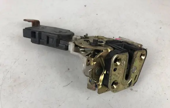 Subaru Outback Rear door lock 61035AE000 61035AE001