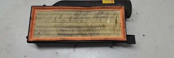 Mercedes-Benz E W211 Air filter box cover A2105840047